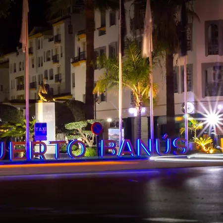 Marbella Banus Suites - Banus - Playas Del Duque - Luxury 3Br - 3Ba - Heart Of Puerto Banus Direct Beach Access - Steps To Marina & El Corte Ing Luxury Shopping - Large Outdoor Terrace - 35,000 M2 Gardens - 3 Pools - 2 Onsite Restaurants- Ideal Famil